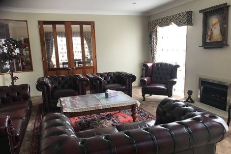 Photo of property in 13 Kaseng Place, East Tamaki Heights, Auckland, 2016