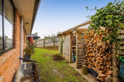 Photo of property in 13 Carthew Street, Okato, 4335