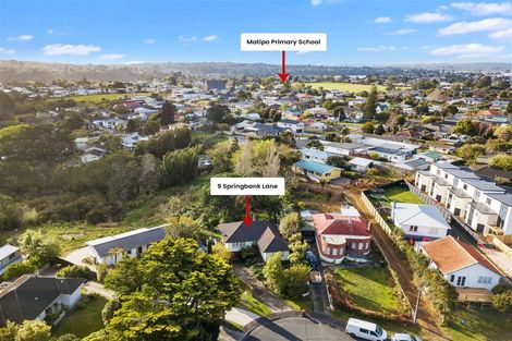 Photo of property in 9 Springbank Lane, Te Atatu Peninsula, Auckland, 0610