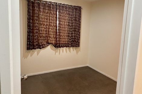Photo of property in 79a Stanley Road, Glenfield, Auckland, 0629