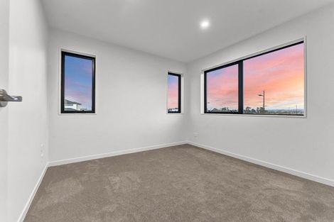 Photo of property in 14 Gertrude Cole Road, Clarks Beach, 2122
