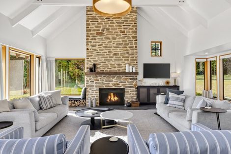 Photo of property in 186 Beacon Point Road, Wanaka, 9305