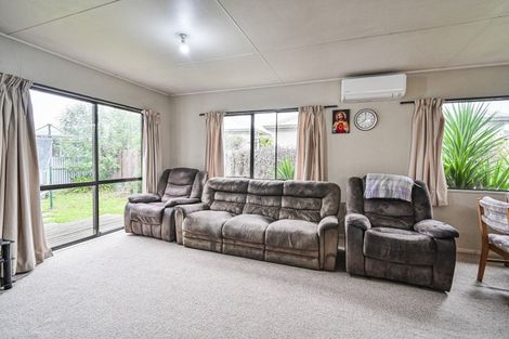 Photo of property in 2/708 Terrace Road, Parkvale, Hastings, 4122