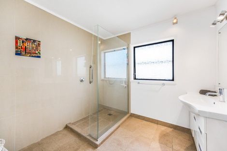 Photo of property in 3a Rimu Road, Mangere Bridge, Auckland, 2022
