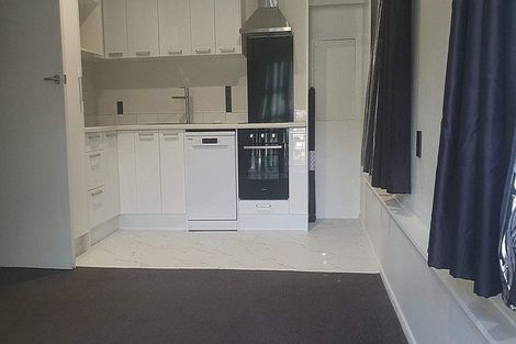 Photo of property in 39 Korau Grove, Stokes Valley, Lower Hutt, 5019