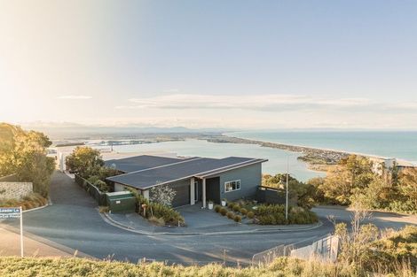 Photo of property in 3 Loader Lane, Clifton, Christchurch, 8081