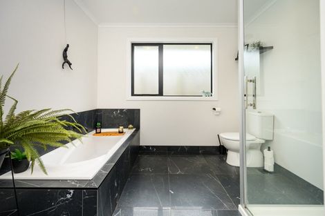 Photo of property in 6 Ngaio Street, West End, Palmerston North, 4412