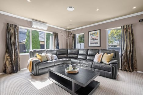 Photo of property in 24 Providence Place, Redwood, Christchurch, 8051