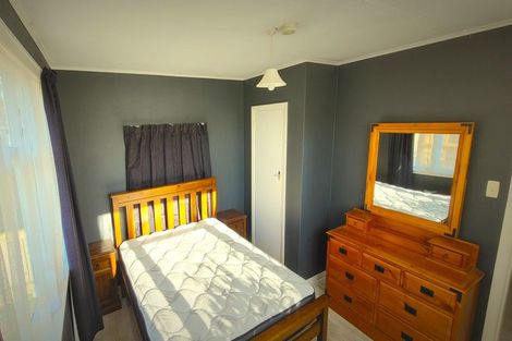 Photo of property in 17 Costley Street, Carterton, 5713