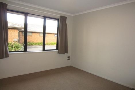 Photo of property in 108u8 Old Farm Road, Hamilton East, Hamilton, 3216