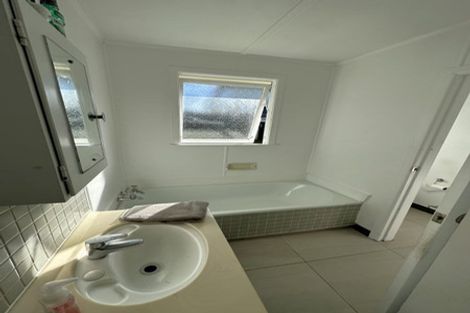 Photo of property in 16 George Place, Tokoroa, 3420