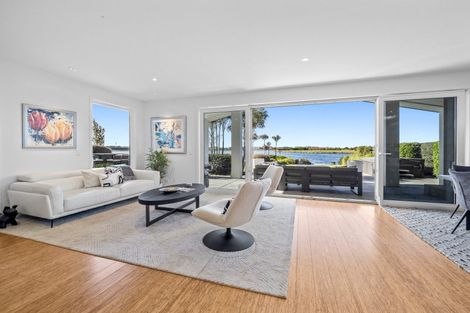 Photo of property in 4 Waterton Point, Huntingdon, Ashburton, 7774