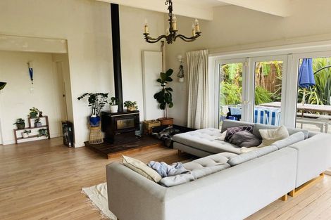 Photo of property in 19 Orewa Heights Crescent, Orewa, 0931