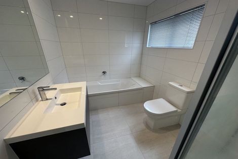 Photo of property in 18 Nganui Avenue, Takanini, 2112