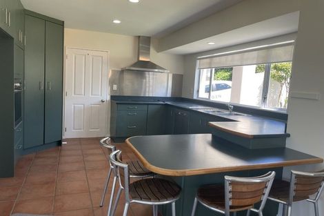 Photo of property in 9 The Topdeck, Whitby, Porirua, 5024