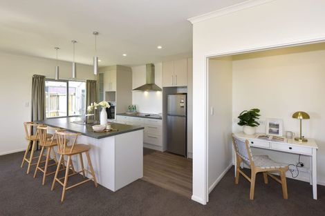 Photo of property in 5 Main Road, Redcliffs, Christchurch, 8081