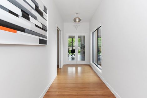 Photo of property in 12 Jellicoe Drive, Hamilton East, Hamilton, 3216