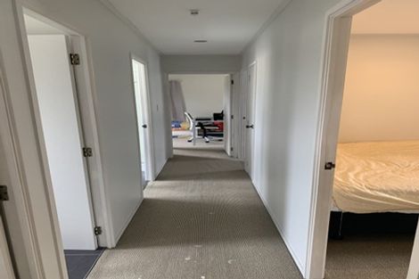 Photo of property in 13 Gloaming Place, Conifer Grove, Takanini, 2112