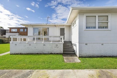 Photo of property in 10 Pax Avenue, Forrest Hill, Auckland, 0620