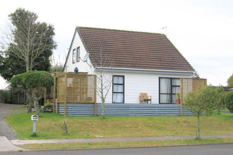 Photo of property in 121a Mayfair Avenue, Whangamata, 3620