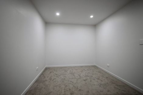 Photo of property in 1 Ainsdale Place, Manurewa, Auckland, 2102