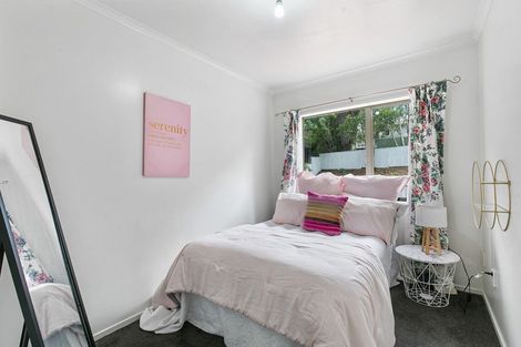 Photo of property in 33a Lancaster Road, Beach Haven, Auckland, 0626