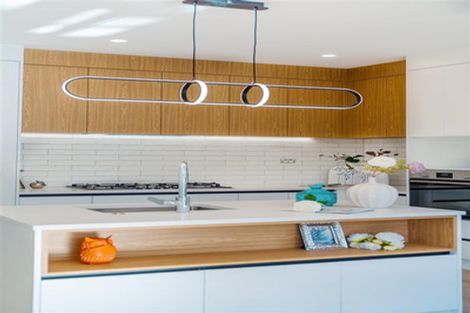 Photo of property in 38 Whakairo Crescent, Gulf Harbour, 0930