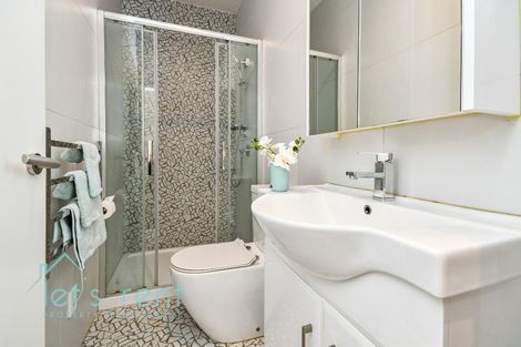 Photo of property in 5 Pasla Close, Papakura, 2110