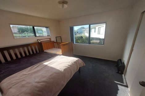 Photo of property in 10 Loughanure Place, Massey, Auckland, 0614