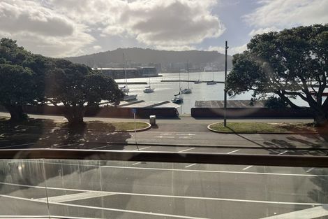 Photo of property in 2/130 Oriental Parade, Oriental Bay, Wellington, 6011