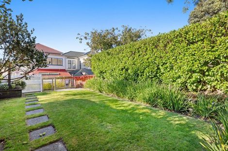 Photo of property in 54 Majoribanks Street, Mount Victoria, Wellington, 6011