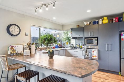 Photo of property in 17 Manhattan Court, Paraparaumu Beach, Paraparaumu, 5032