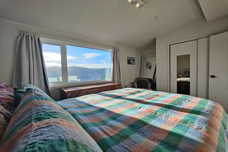 Photo of property in 8 Selkirk Way, Karori, Wellington, 6012