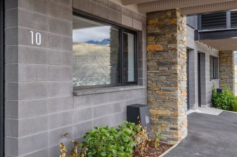 Photo of property in 10 Highlands Close, Queenstown, 9300