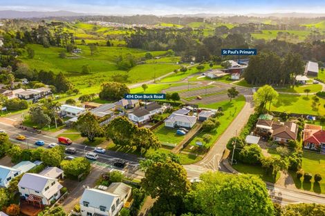 Photo of property in 494 Don Buck Road, Massey, Auckland, 0614