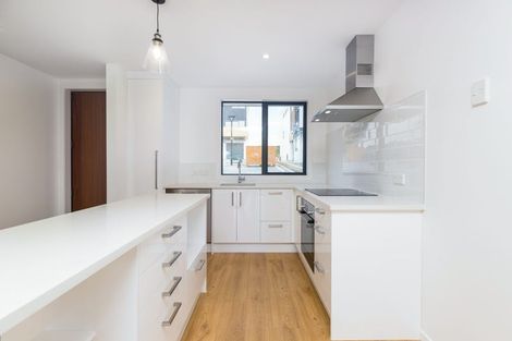 Photo of property in 9 Mokopiko Court, Beach Haven, Auckland, 0626