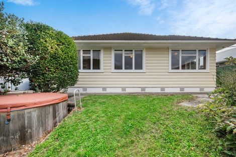 Photo of property in 88 Glen Road, Raumati South, Paraparaumu, 5032