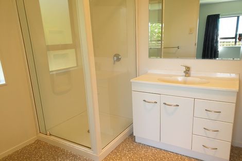 Photo of property in 56 Halberg Street, Glenfield, Auckland, 0629