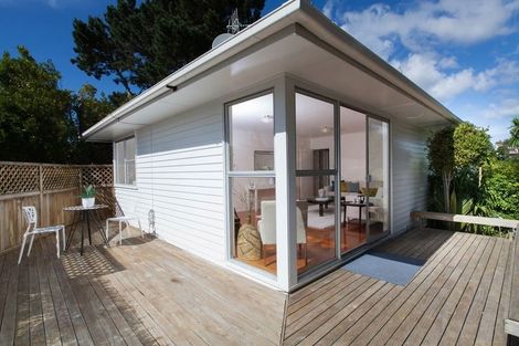 Photo of property in 14 Mchardy Place, Glenfield, Auckland, 0627