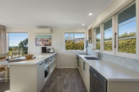 Photo of property in 116 Seaforth Road, Waihi Beach, 3611