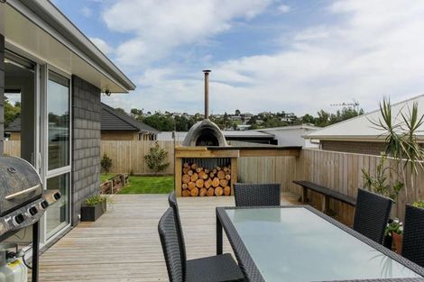Photo of property in 92 Smart Road, Glen Avon, New Plymouth, 4312