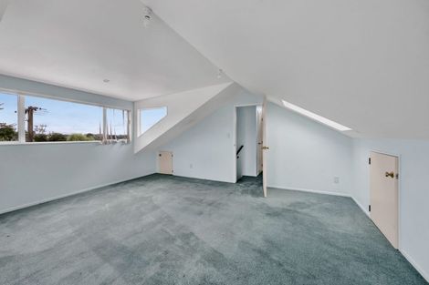 Photo of property in 25 Galt Street, Hawera, 4610