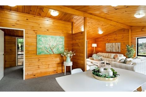 Photo of property in 27 Wirihana Road, Titirangi, Auckland, 0604