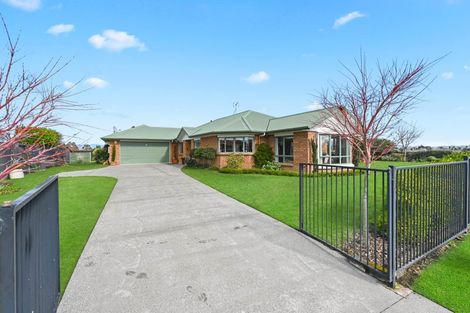 Photo of property in 22 Portobello Way, Huntington, Hamilton, 3210