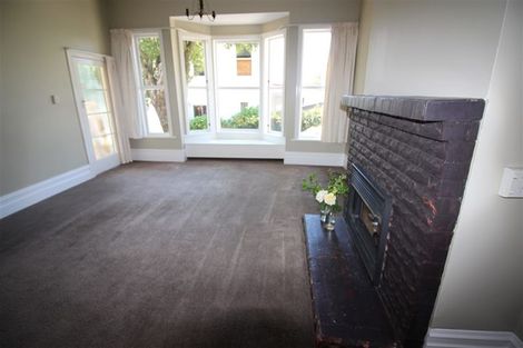 Photo of property in 125 Wellington Street, Picton, 7220