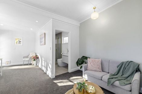 Photo of property in 48 Kamahi Street, Stokes Valley, Lower Hutt, 5019