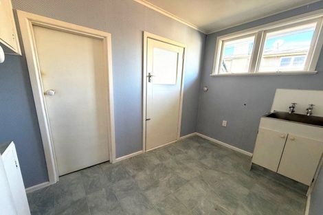 Photo of property in 9 Chamberlain Street, Dannevirke, 4930