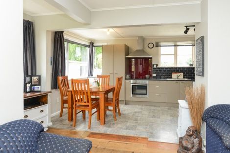 Photo of property in 6 Bennett Street, Waipawa, 4210