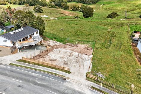 Photo of property in 14 Kaiwaka-mangawhai Road, Kaiwaka, 0975