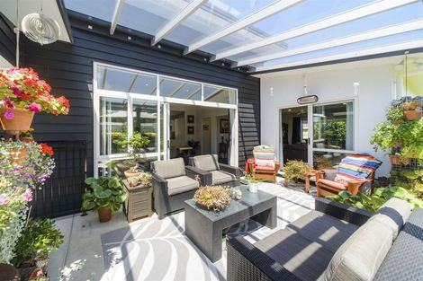 Photo of property in 39 James Line, Kelvin Grove, Palmerston North, 4414